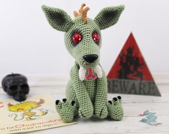 chupacabra, chupacabra crochet pattern, chupacabras, crochet pattern, tutorial, cryptid, mothman crochet pattern, crochet mothman