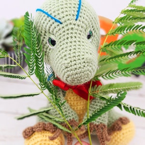 raptor, raptor crochet pattern, crochet pattern, amigurumi, raptor tutorial, raptors. crochet raptor, dinosaur crochet pattern, crochet dino