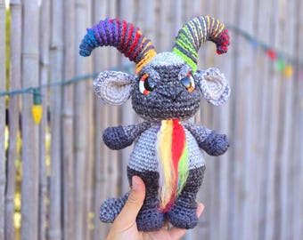 krampus, crochet krampus, crochet pattern, baphomet pattern, crochet baphomet, amigurumi