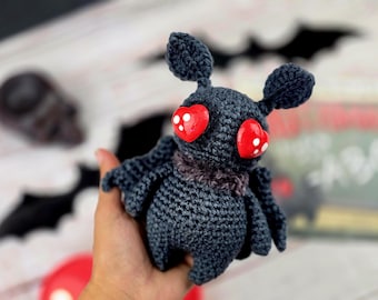 mothman, szydełkowy mothman, wzór szydełkowy mothman, wzór szydełkowy, wzór, szydełkowanie, amigurumi