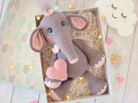elephant crochet pattern, crochet elephant, elephant tutorial, crochet pattern, amigurumi