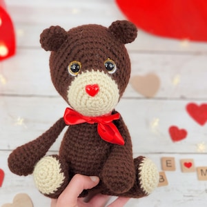 bear crochet pattern, bee crochet pattern, crochet bear, crochet pattern, crochet bear, amigurumi, black bear, bee, bee pattern, crochet bee
