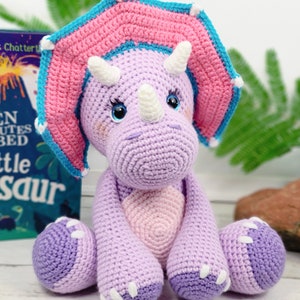 triceratops crochet pattern, dinosaur crochet pattern, crochet dinosaur, crochet triceratops, triceratops tutorial image 7