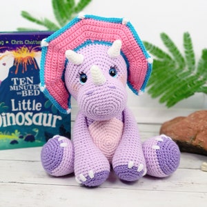 triceratops crochet pattern, dinosaur crochet pattern, crochet dinosaur, crochet triceratops, triceratops tutorial image 2