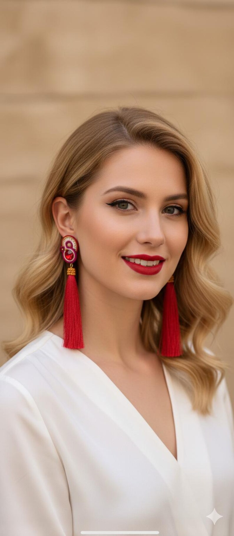 Orecchini soutache rossi con nappe in tinta e cristalli Swarovski, orecchini pendenti lunghi, regalo gioielli donna. image 2
