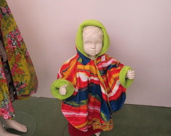 Cape coat raincoat sewn main18-24 months in organic fabric sweater used for layering washable multi-color