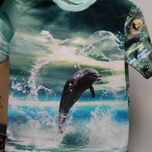 dolphin pattern tshirt, orca