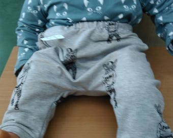 pantalon baggy en tissu sweet bio motifs chat gris du 6 mois au 24 mois