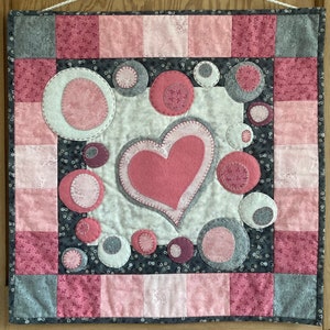 Heart Wall Hanging, Heart Art, Fabric Hanging, Wall Hanging, Heart Wall Decor, Interior Decor, Heart Design, Heart Quilt
