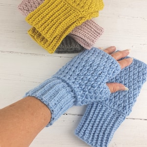 Fingerlose Handschuhe, Muster gehäkelt. PDF-Download. Handwärmer, Pulswärmer, DK Wolle