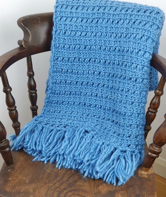 crochet blanket with bulky yarn