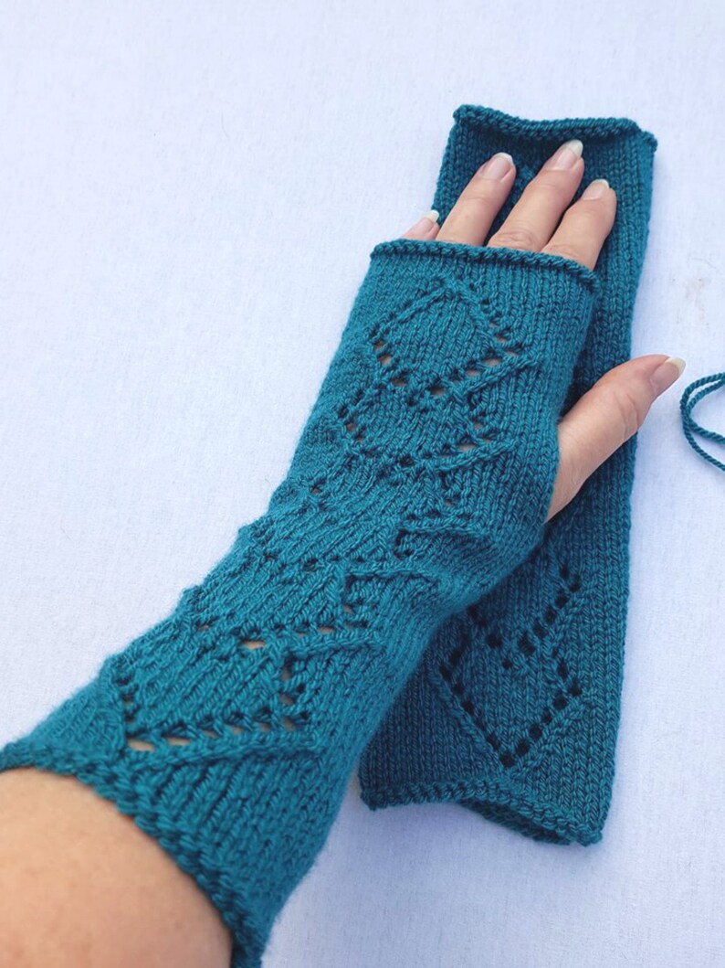 Knitting Pattern Hand Warmer Pattern DK yarn Etsy