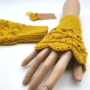 Wrist Cuff Warmer, Finger-less Glove, Knitting Pattern Download