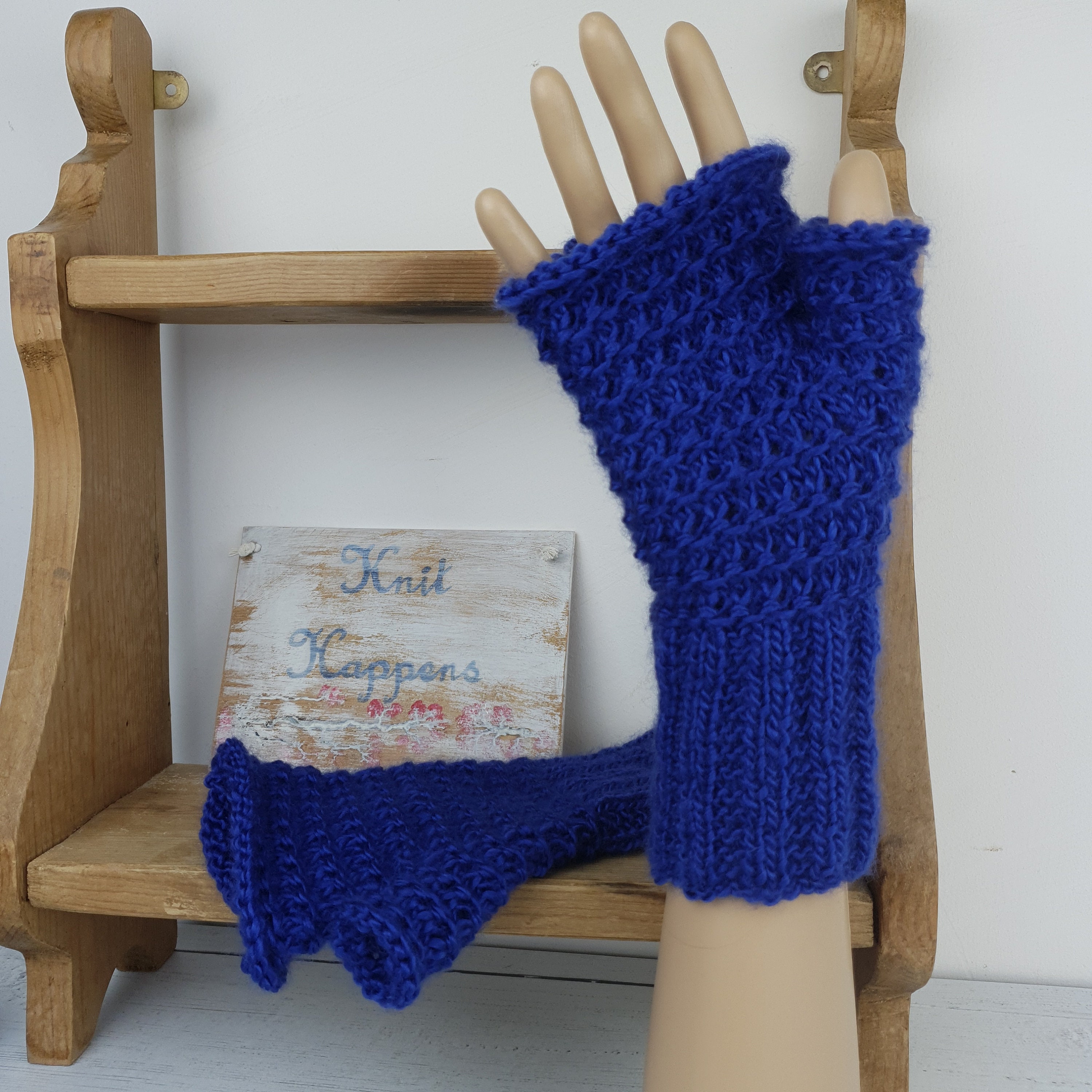 Bernat Knit Fingerless Gloves Pattern