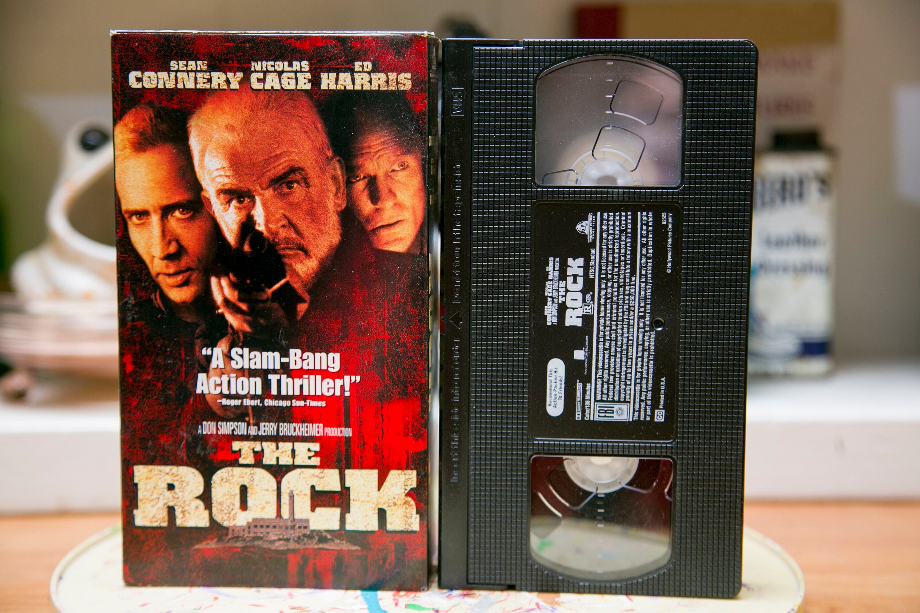The Rock VHS - Sean Connery and Nicholas Cage - 1996 Action Movie