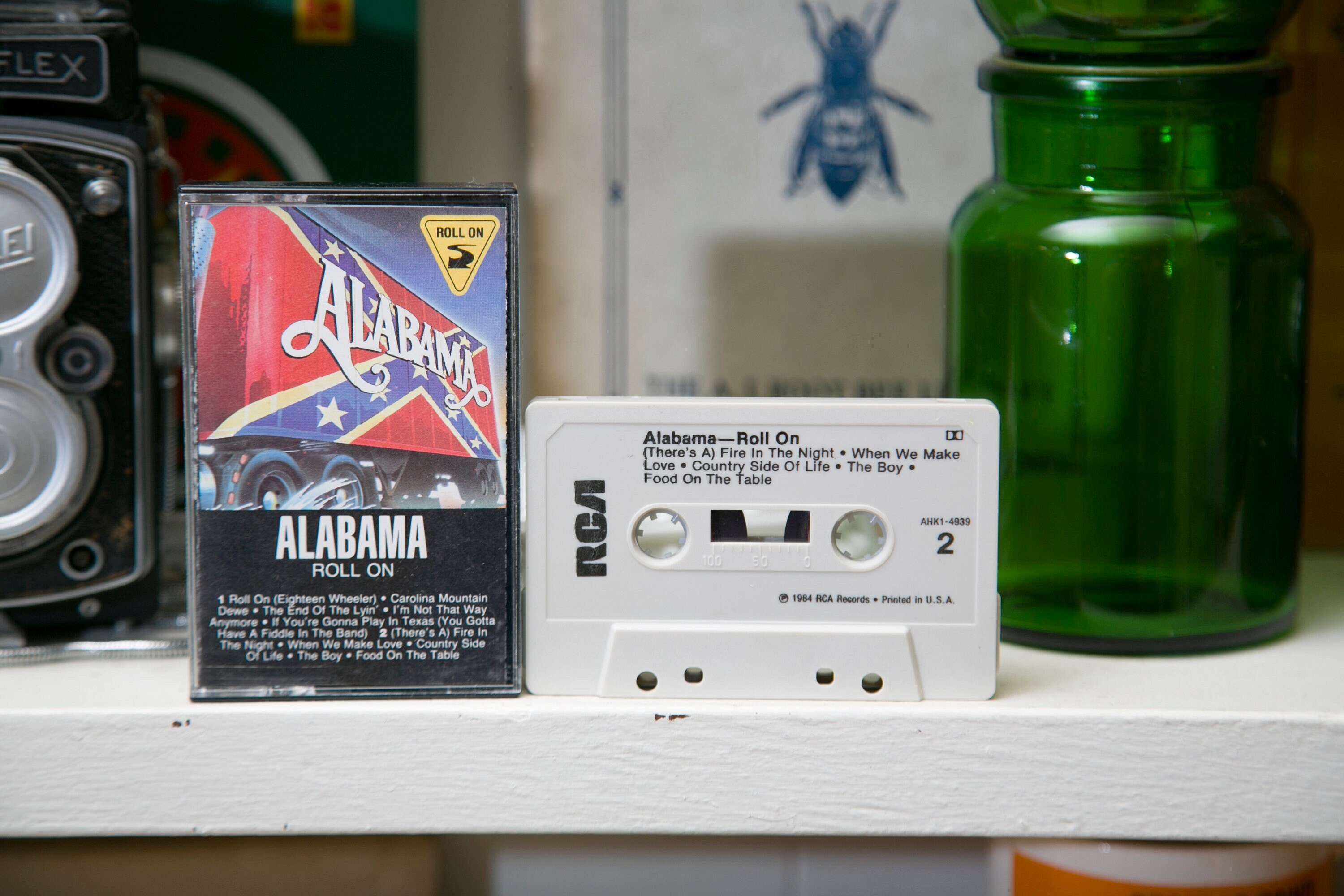 Alabama Roll on eighteen Wheeler Cassette Tape RCA 1985 -  Ireland