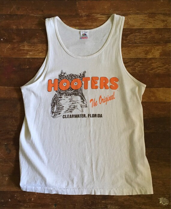 hooters shirt