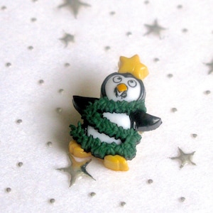 Christmas Brooch, Christmas Pins, Penguin Jewelry, Penguin Lover Gift, Penguin Pin, Penguin Brooch