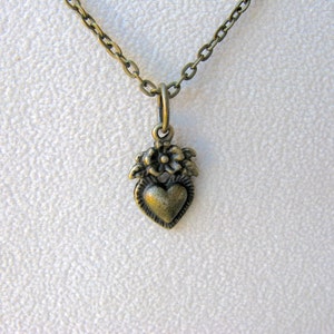 Heart Necklace, Heart Jewelry, Heart Charm, Heart Pendant, Heart Flower