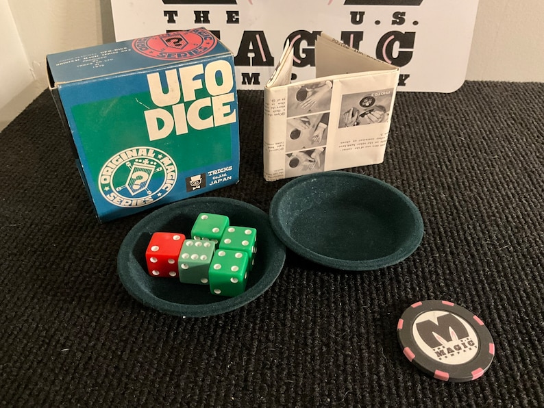 Tricks Co. UFO Dice Original 1975 Toshio Akanuma USED/Unique image 1