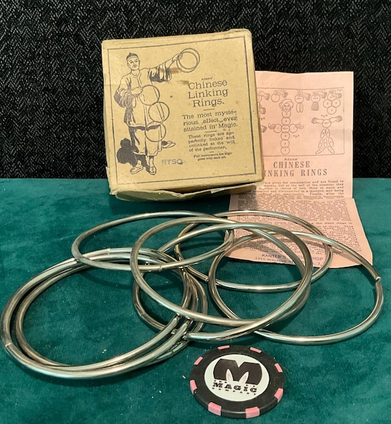 S. S. Adams -  VINTAGE Linking Rings (NICE)