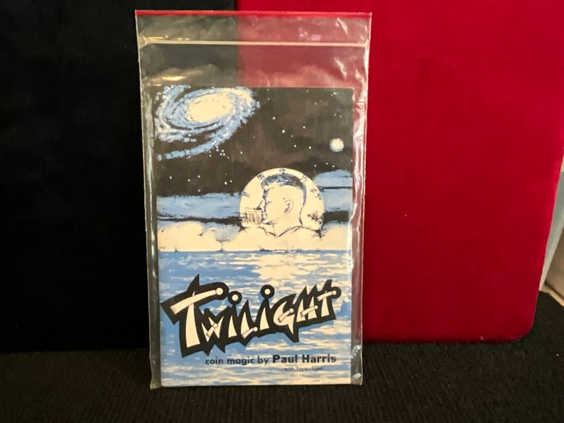 TCC The Moon & Paul Harris w/Tayari Casel Twilight Coin Magic Package Rare and Unique image 4