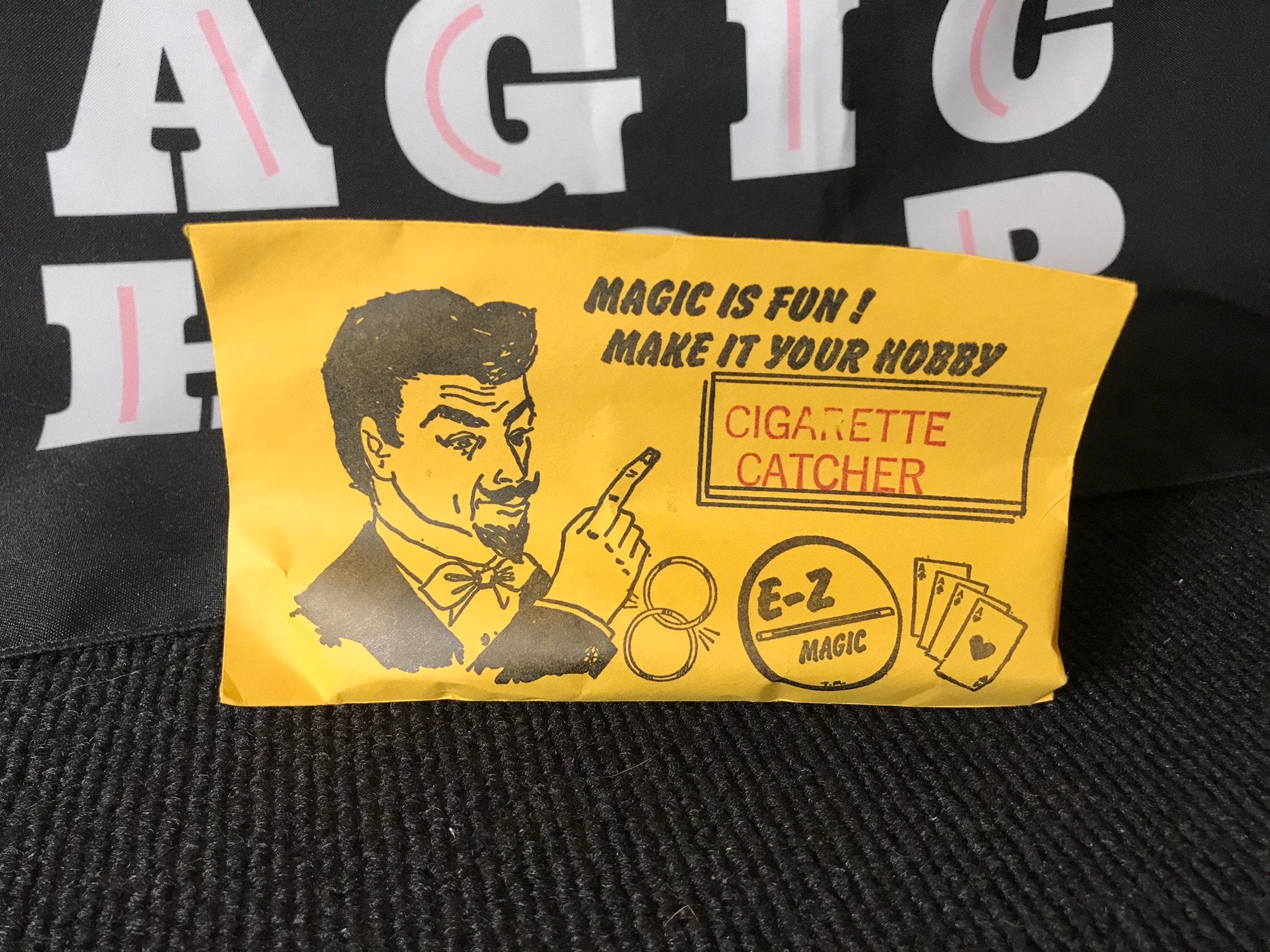 E-Z Magic Vintage Cigarette Catcher 1960s (Rare)