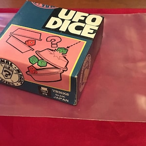 Tricks Co. UFO Dice Original 1975 Toshio Akanuma USED/Unique image 4