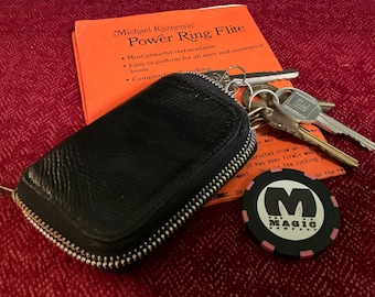 Michael Kaznetsis Magic - POWER RING Flight Leather Pocket Key Valet w/Re-tractor reel (Estate Find)