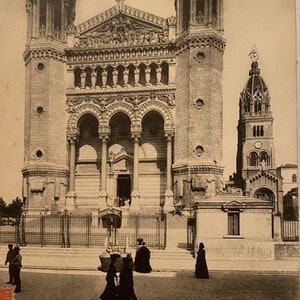 Carte postale Français vintage - Basilique Notre-Dame de Fourvière à Lyon, France