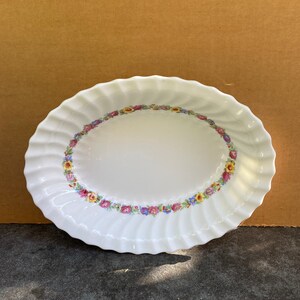 Royal Doulton Vegetable 10’ Serving Bowl - Evesham Pattern