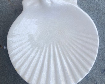 Plato para baratijas con forma de concha de Martha Stewart