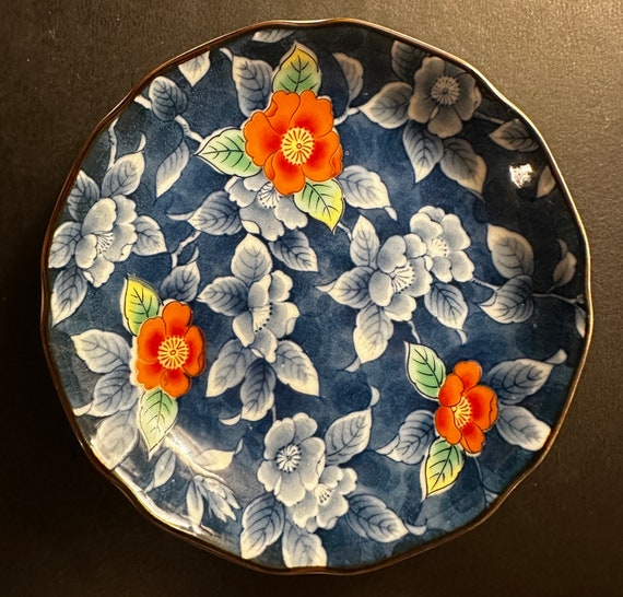 Kozan Gama (kozan Kiln) Porcelain Bowls With Scalloped Edges W