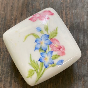 Small Limoge Box w/Pink & Blue Flowers