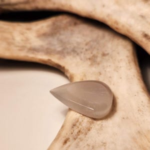 EBP Handmade Agate Stone Guitar Pick 5.6mm