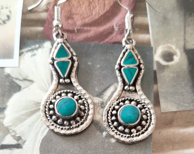 Boho style earrings, ethnic earrings, kuchi earrings, boho silver jewelry, tribal fusion jewelry, tribal fusion, geometric earrings, kuchi