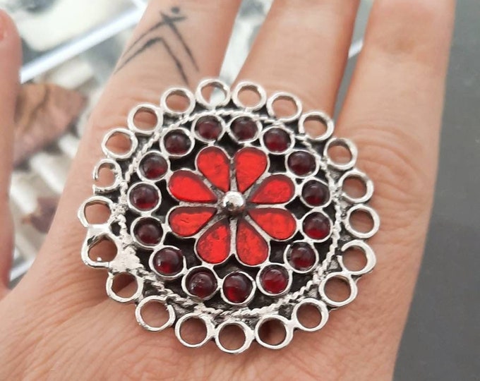 Statement rings, flower rings, crystal red ring, boho statement rings, crystal boho ring, ethnic silver ring, kuchi ring, tribal fusion ring