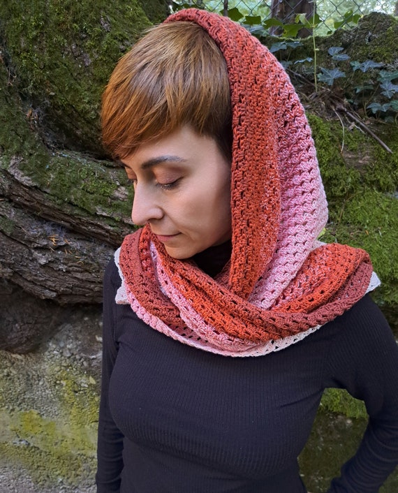 Sciarpa triangolare all'uncinetto, scialle all'uncinetto, scialle