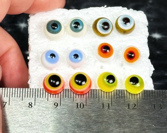 Lot de 6 yeux en verre de différentes couleurs faits main au chalumeau coloré lumineux unique sur un fil
