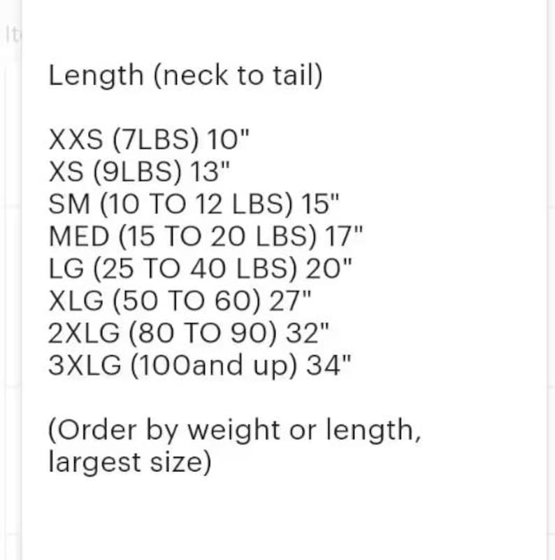 Pu&ograve; includere: Un grafico che mostra la lunghezza di diverse taglie di abbigliamento in pollici, in base al peso in libbre. Le taglie sono XXS, XS, SM, MED, LG, XLG, 2XLG e 3XLG. Il grafico include anche il testo "Lunghezza (collo a coda)" e "(Ordina per peso o lunghezza, taglia pi&ugrave; grande)".