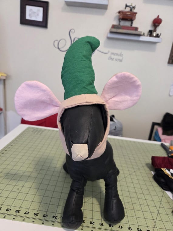Gus mouse dog hood: Cinderella mouse, ears and hat