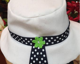DOCKHATT passar 18-tums dockor inklusive American Girl-dockan