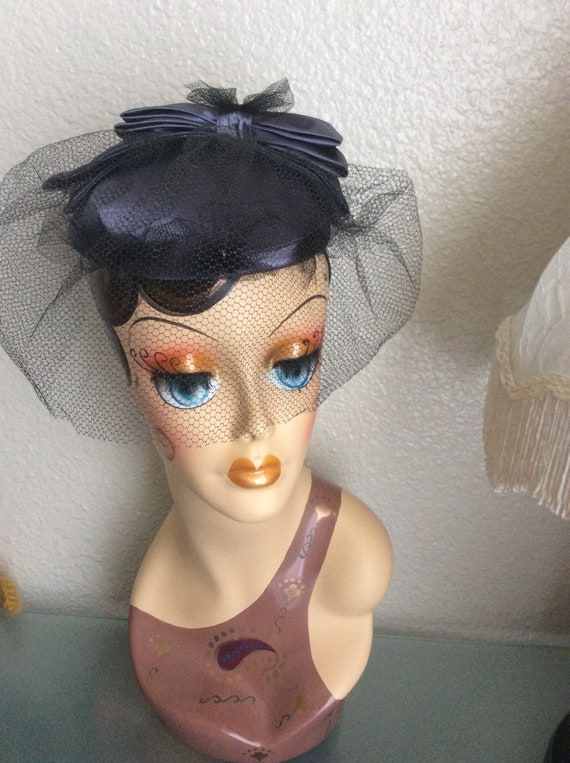 Vintage Pillbox Hat w/ Veil Gray