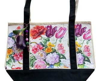 Borsa tote in tela personalizzata con motivo floreale, realizzata a mano.