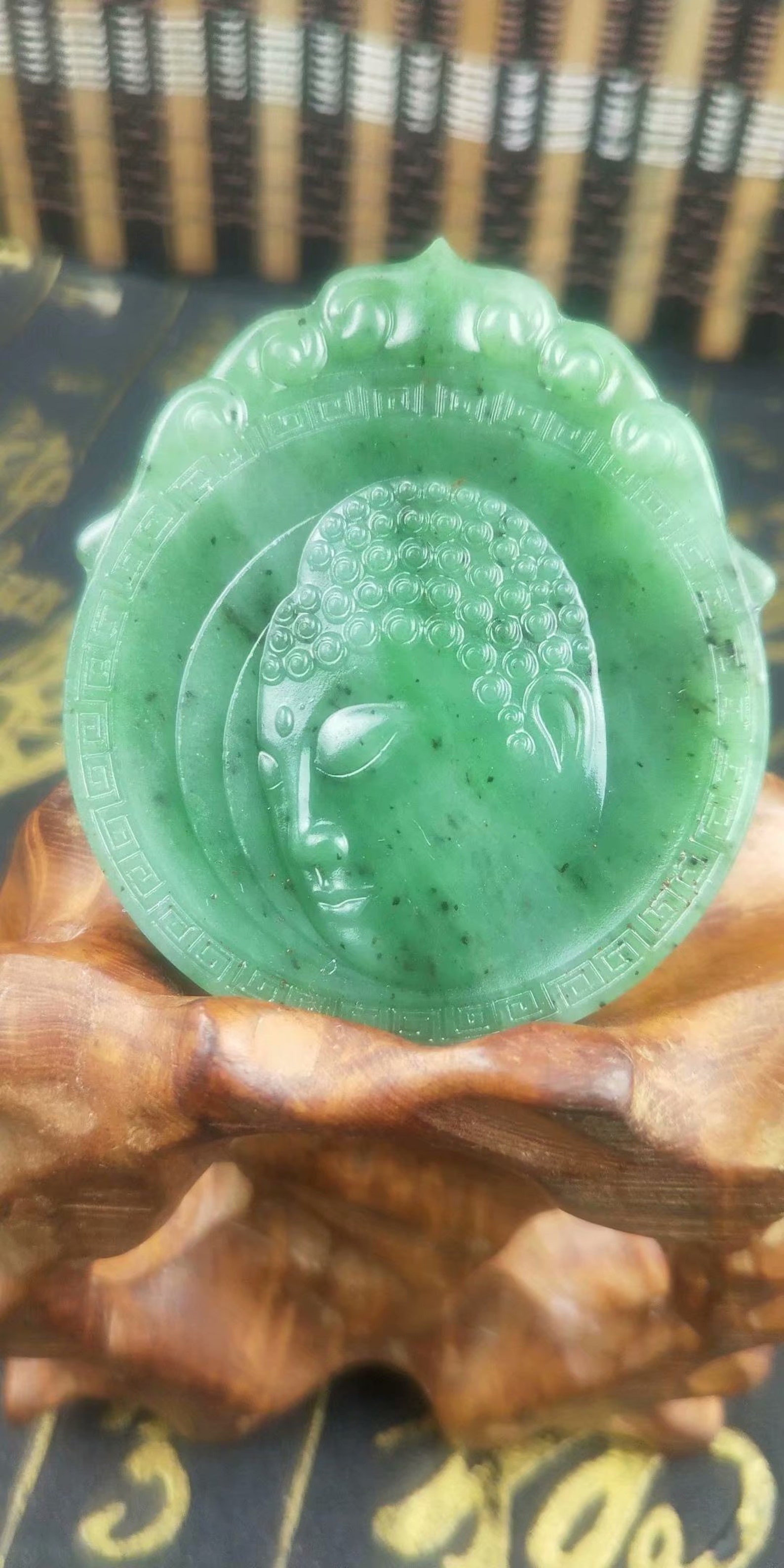 Natural AAA green jadeite jade color jadeite jade ruyi guanyin | Etsy