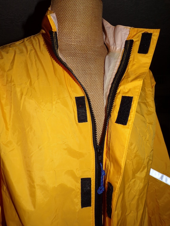 novara rain jacket