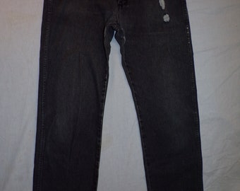 Vintage Wrangler 13MWZPB Black Denim Jeans Tag 33x34 Actual 33x33 Destroyed USA