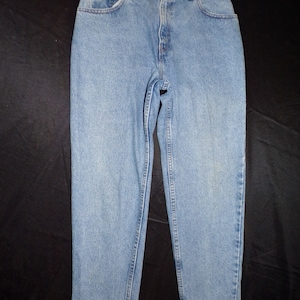 Vintage Levi's Women's 28" x 28" High Rise Jeans Size 10 USA Made