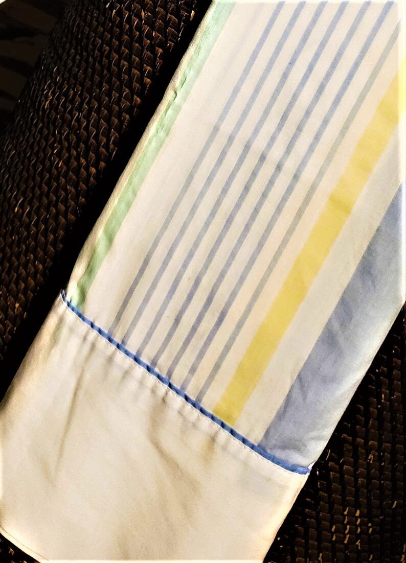 An adorable king size 2pc vintage pillow case set. | Etsy