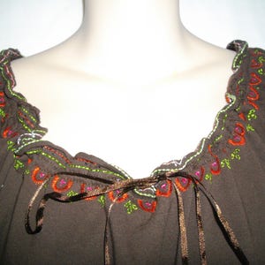 Brown Willi Smith Peasant Pullover Drawstring Short Sleeve Embroidery Leaves Stems Top